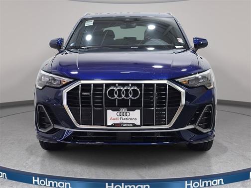 2022 Audi Q3 45 S line Premium