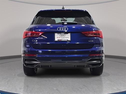 2022 Audi Q3 45 S line Premium