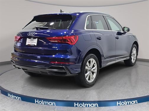 2022 Audi Q3 45 S line Premium