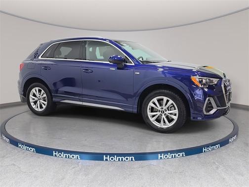 2022 Audi Q3 45 S line Premium