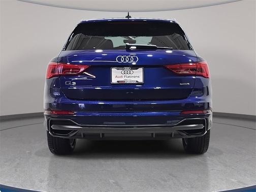 2022 Audi Q3 45 S line Premium
