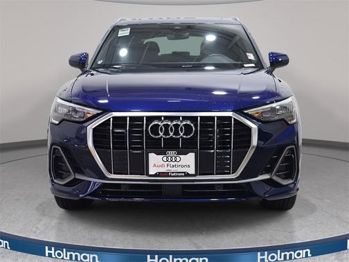 2022 Audi Q3 45 S line Premium
