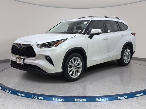 Wind Chill Pearl 2022 Toyota Highlander Hybrid Limited