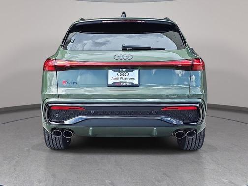 Green 2026 Audi SQ5 3.0T Prestige