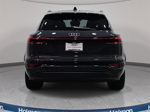 2025 Audi Q6 e-tron Premium