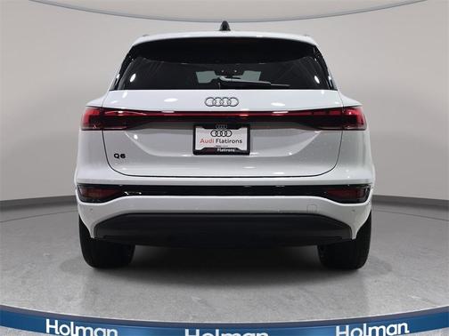 2025 Audi Q6 e-tron Premium