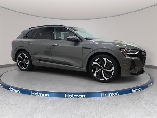 2024 Audi Q8 e-tron Premium