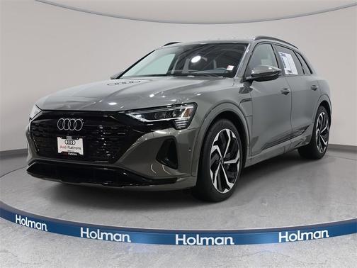 2024 Audi Q8 e-tron Premium