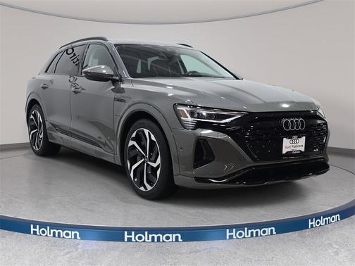 2024 Audi Q8 e-tron Premium