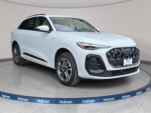 White 2026 Audi Q5