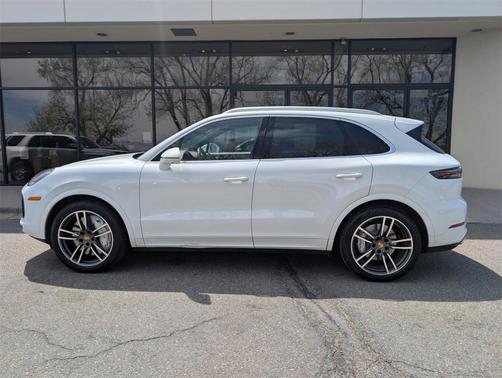 2023 Porsche Cayenne Turbo