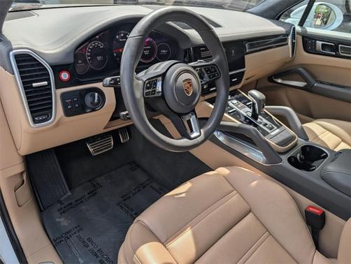 2023 Porsche Cayenne Turbo