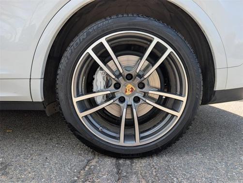 2023 Porsche Cayenne Turbo