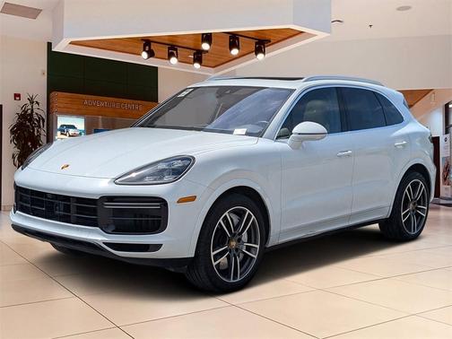 2023 Porsche Cayenne Turbo