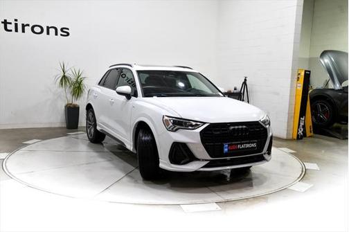 2025 Audi Q3 Premium 45 TFSI S line quattro Tiptronic