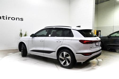 2025 Audi Q6 e-tron Premium