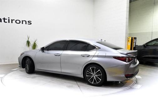 2023 Lexus ES 300h 300H
