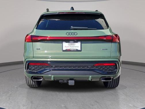Green 2026 Audi Q5 PRESTIGE
