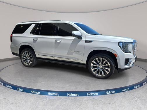 White Frost Tri-Coat 2021 GMC Yukon Denali