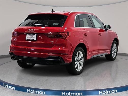 2022 Audi Q3 45 S line Premium