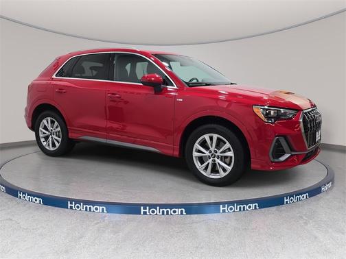 2022 Audi Q3 45 S line Premium