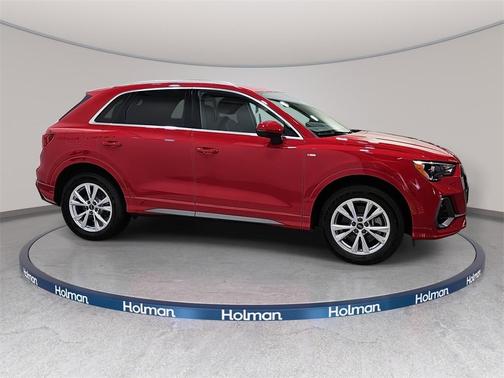 2022 Audi Q3 45 S line Premium