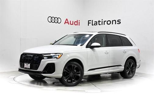 2025 Audi Q7 55 Premium Plus