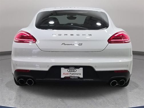 2014 Porsche Panamera 4S