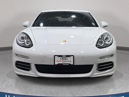 2014 Porsche Panamera 4S