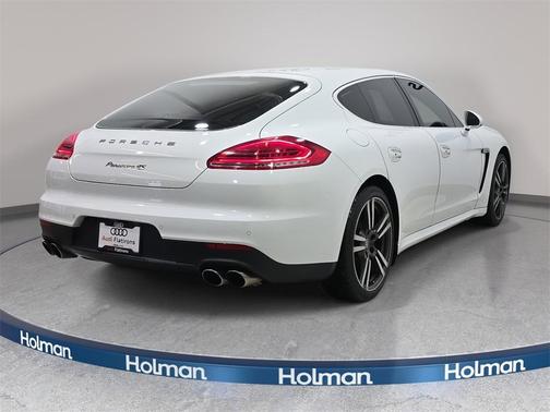 2014 Porsche Panamera 4S