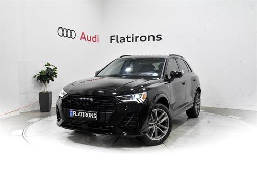 2024 Audi Q3 45 S line Premium