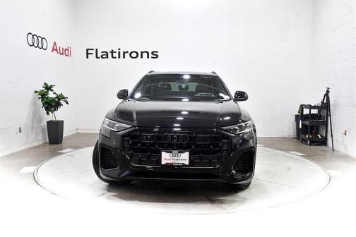 2025 Audi Q8 55 Premium