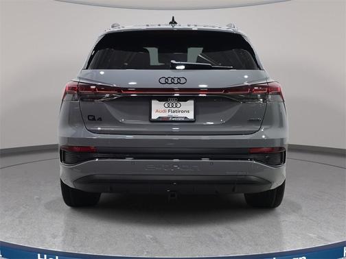 2025 Audi Q4 e-tron 55 quattro Premium