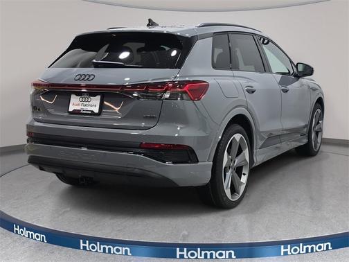 2025 Audi Q4 e-tron 55 quattro Premium