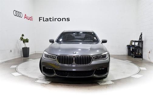2019 BMW 750 i