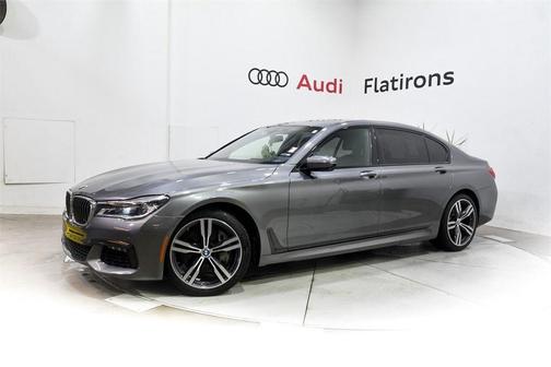 2019 BMW 750 i
