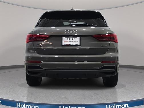2024 Audi Q3 45 S line Premium