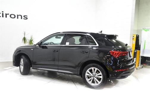 2025 Audi Q3 45 S line Premium