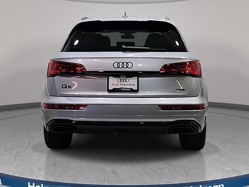 2022 Audi Q5 45 S line Prestige