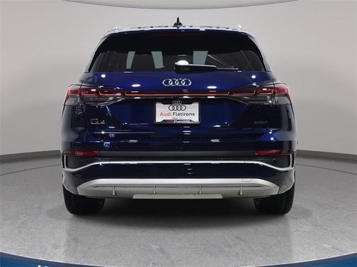 2025 Audi Q4 e-tron 55 quattro Premium