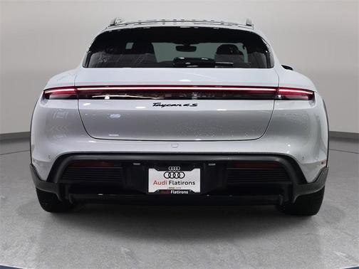 2022 Porsche Taycan Cross Turismo 4S