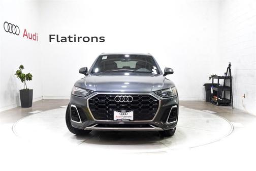 2022 Audi Q5 45 S line quattro Premium
