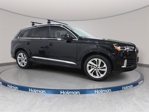 2023 Audi Q7 45 Premium Plus