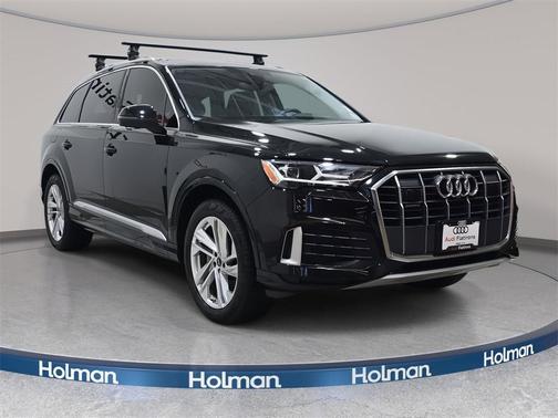 2023 Audi Q7 45 Premium Plus