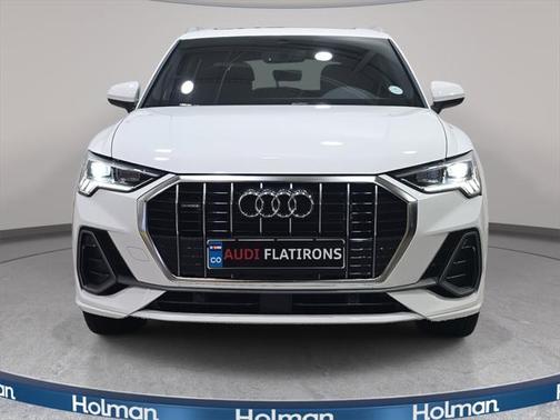 2025 Audi Q3 Premium 45 TFSI S line quattro Tiptronic
