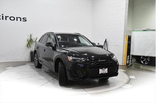 2024 Audi Q5 Premium 45 TFSI S line quattro