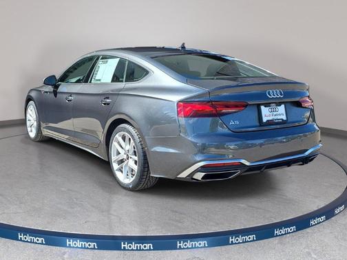Daytona Gray Pearl Effect 2023 Audi A5 Sportback 45 S Line Prestige