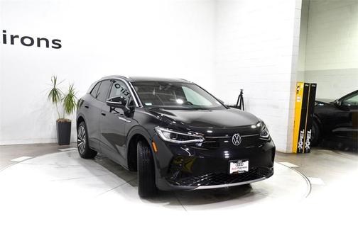 2023 Volkswagen ID.4 Pro S Plus