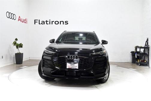 2025 Audi Q6 e-tron Premium