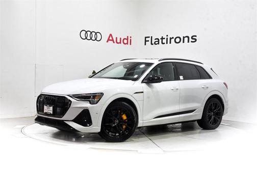 2022 Audi e-tron Premium